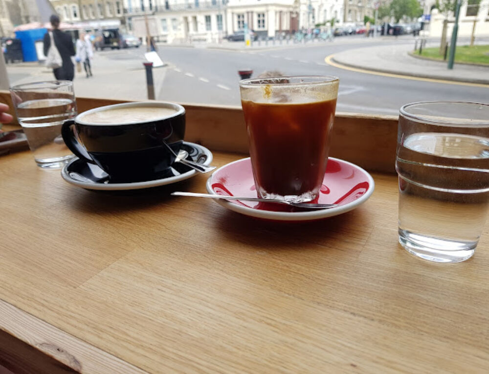 Alcampo Lounge Cafe Restaurant Bar